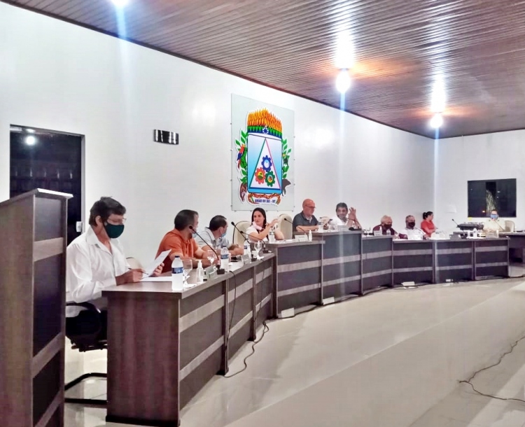 Em volta do recesso, C&acirc;mara aprova contas da Prefeitura de 2019 e mais Indica&ccedil;&otilde;es
